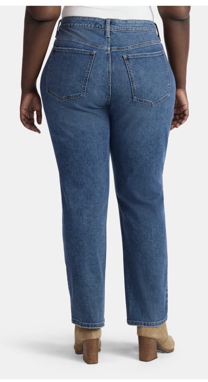Women's Blue Medium Wash Denim Jeans, 5-Pocket w/ Coin Pocket, Zip/Button